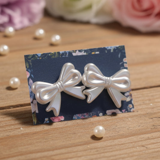 Pearly Bead Bow Earrings